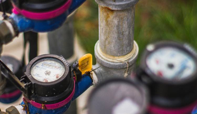 Backflow prevention assembly with valves and test ports.