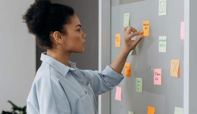 Project Management (2) Project Management (2)